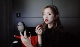 网红拍视频吃瓜的是谁,吃瓜达人带你领略瓜界风云